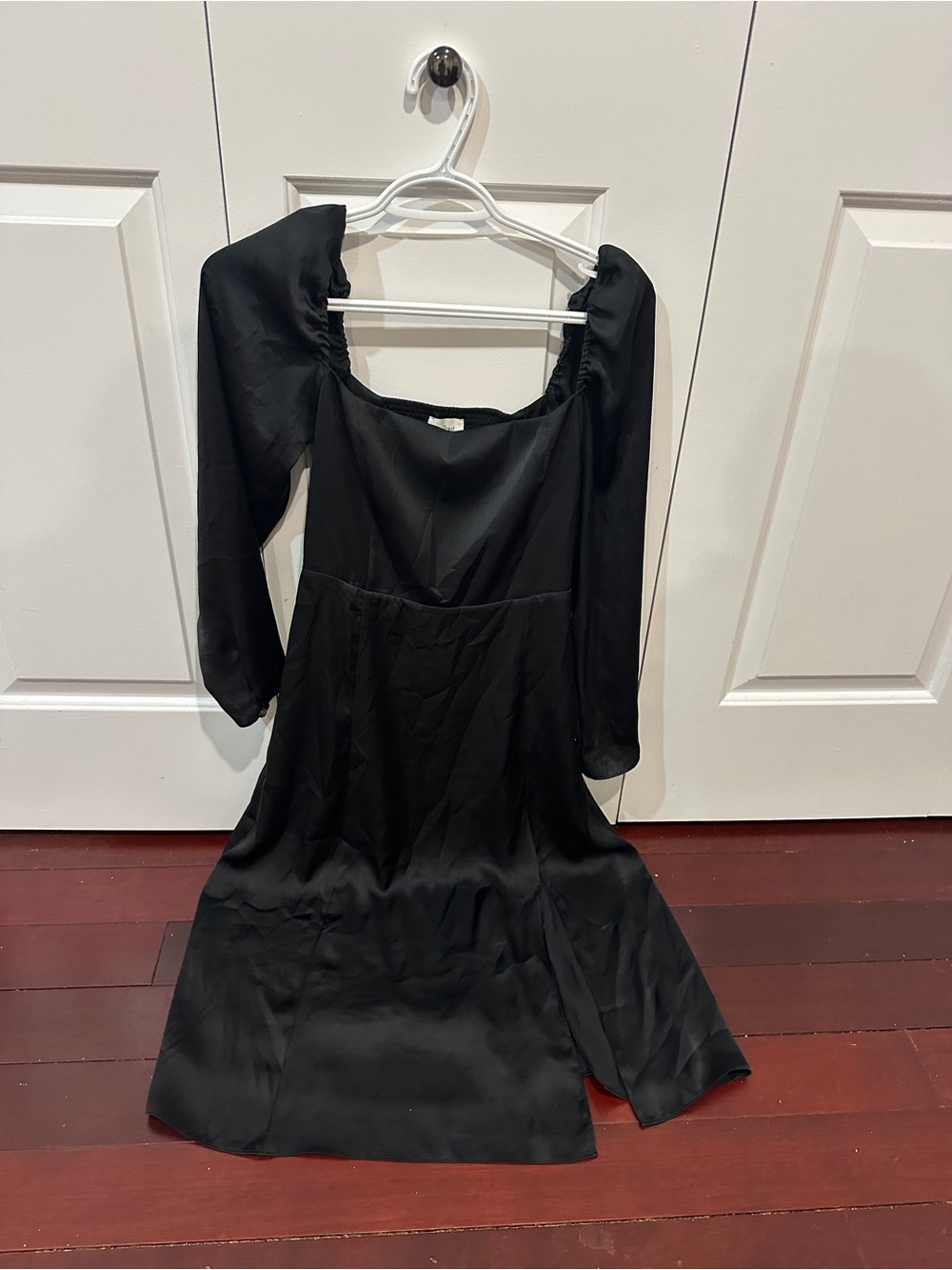 Wilfred Black Square-Neck Long Sleeve Dress